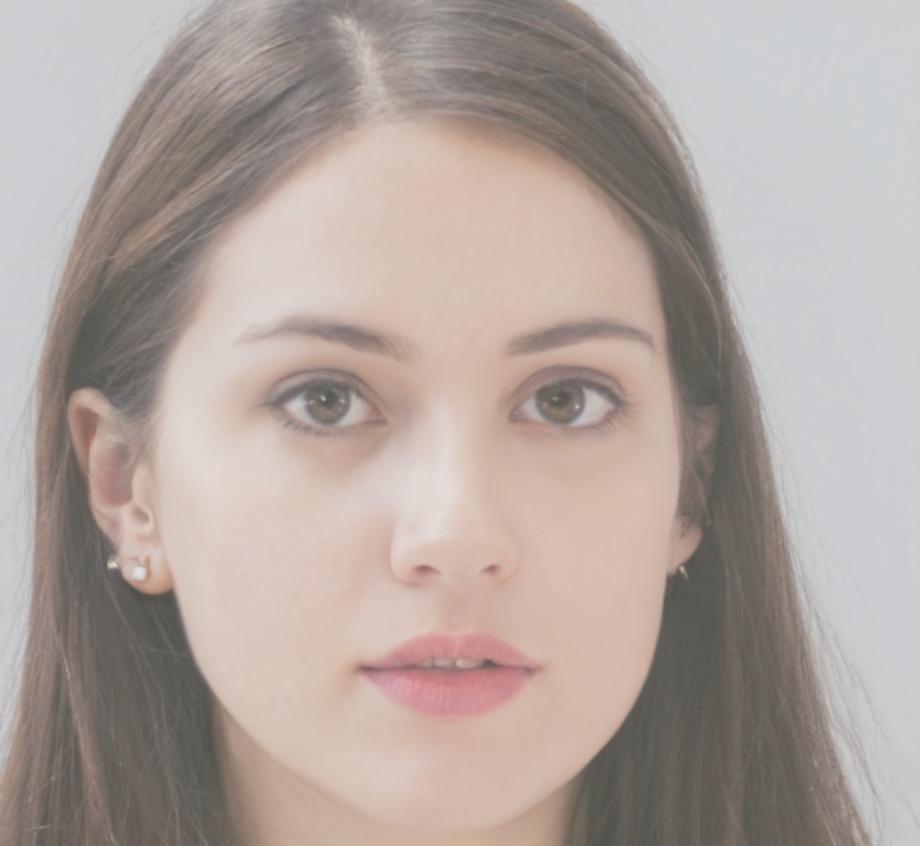 Zufriedene Kundin Sarah Müller